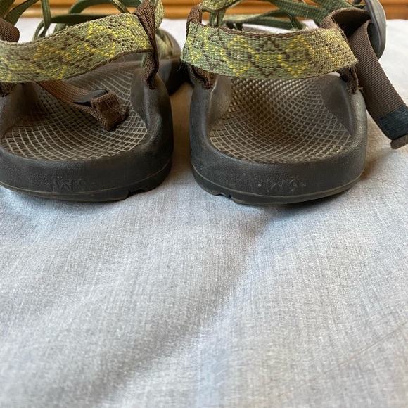 Women’s Chacos size 9 - Picture 3 of 3